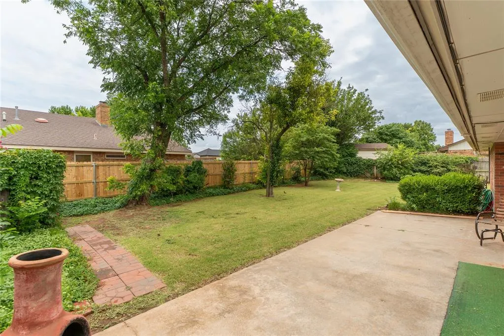 Photo 41 — 205 Randolph Road, Clinton, OK 73601