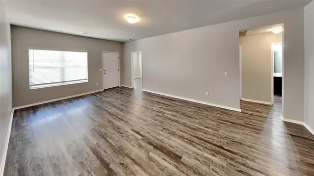 Photo 4 — 1860 Jack Rabbit Lane, El Reno, OK 73036