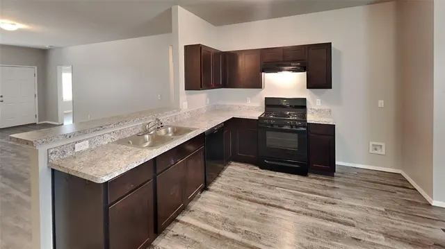 Photo 8 — 1860 Jack Rabbit Lane, El Reno, OK 73036