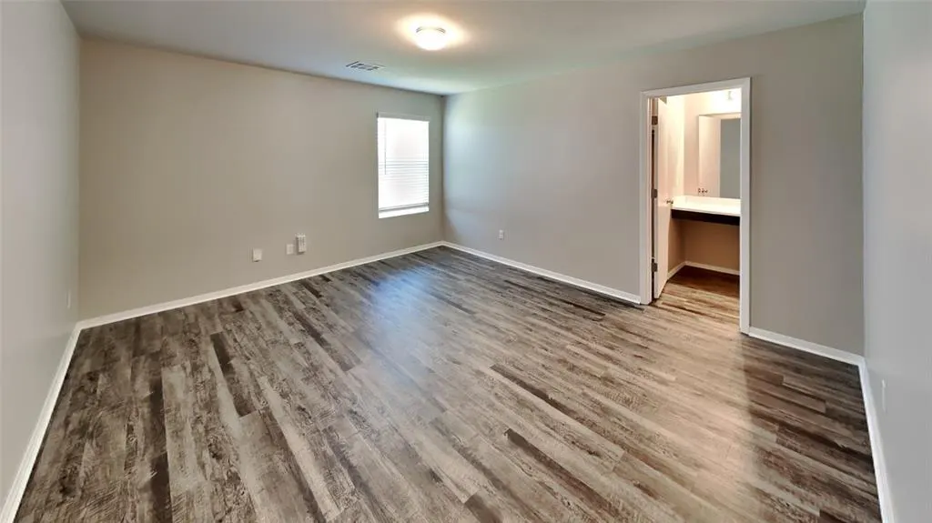 Photo 9 — 1860 Jack Rabbit Lane, El Reno, OK 73036