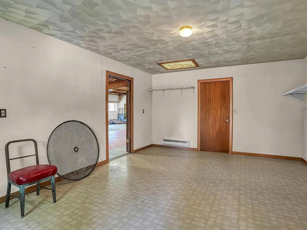 Photo 34 — 111 N Crittenden Avenue, Mangum, OK 73554