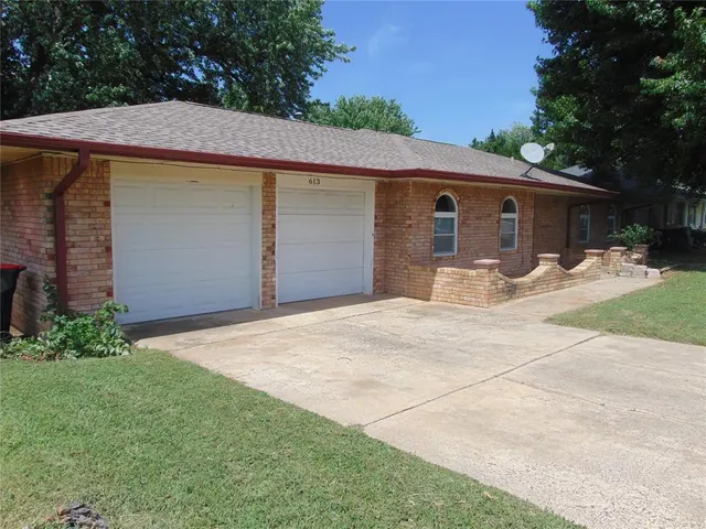 Photo 2 — 613 Montana Street, Jones, OK 73049