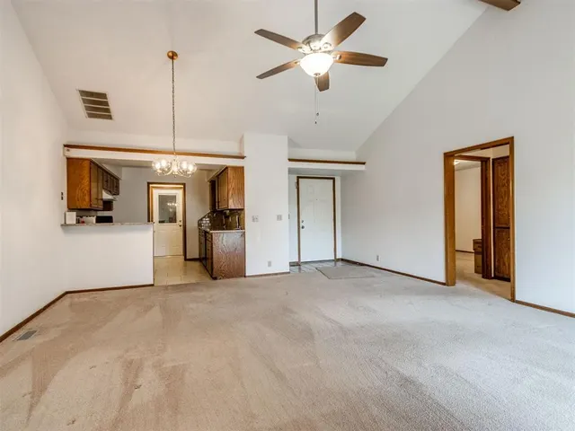 Photo 8 — 12128 N Dewey Avenue, Oklahoma City, OK 73114