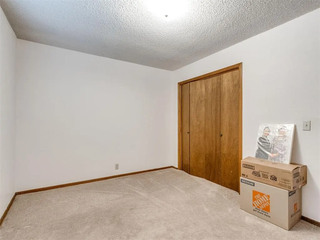 Photo 15 — 12128 N Dewey Avenue, Oklahoma City, OK 73114