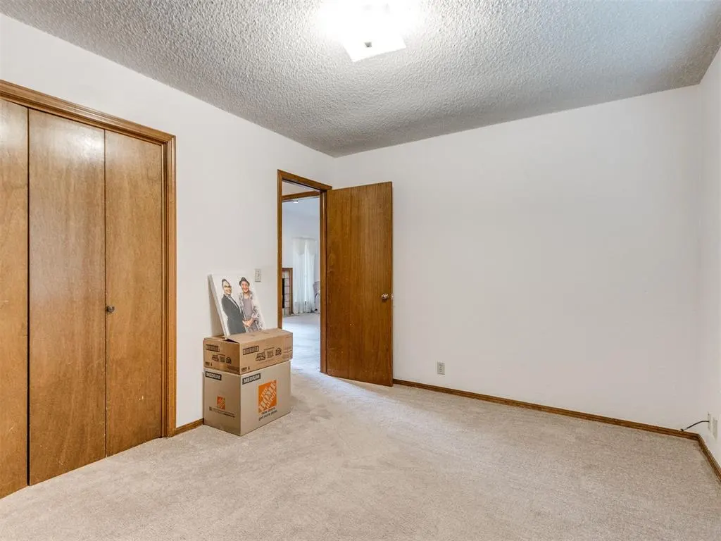 Photo 16 — 12128 N Dewey Avenue, Oklahoma City, OK 73114