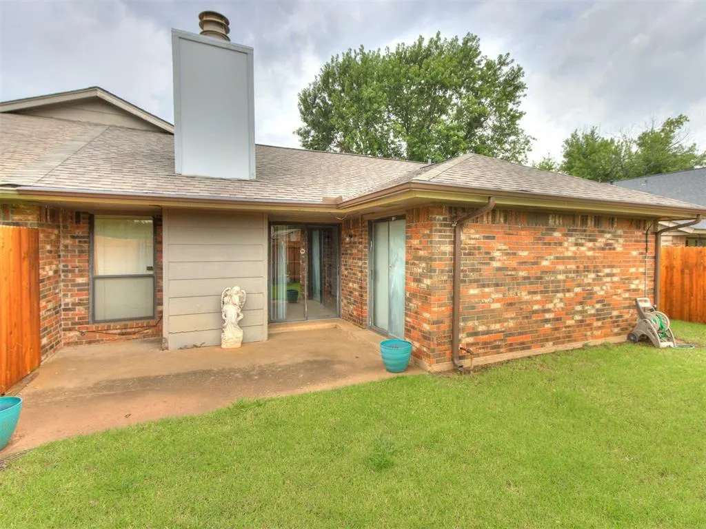 Photo 22 — 12128 N Dewey Avenue, Oklahoma City, OK 73114