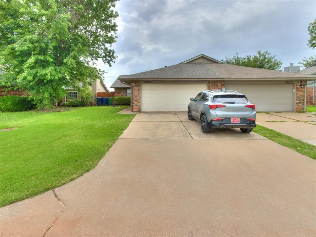 Photo 24 — 12128 N Dewey Avenue, Oklahoma City, OK 73114