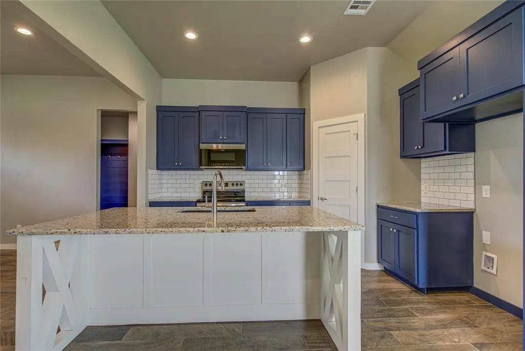 Photo 9 — 17341 290th Street, Washington, OK 73093