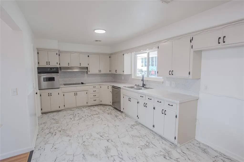 Photo 7 — 3700 NW 58th Terrace, Oklahoma City, OK 73112