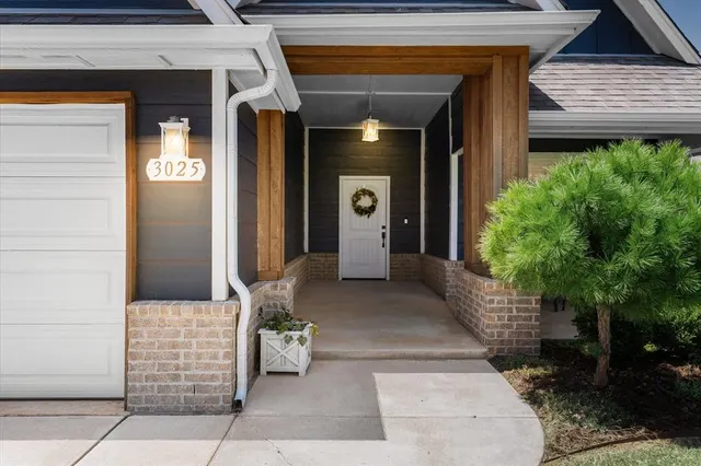 Photo 2 — 3025 Cedar Springs Court, Arcadia, OK 73007
