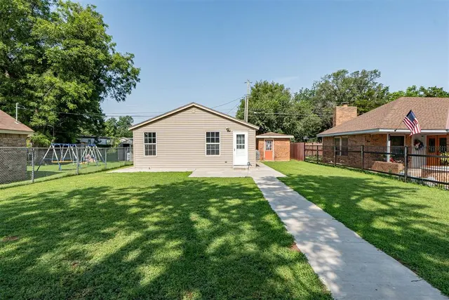 Front exterior — 2518 N Adams Street, Enid, OK 73701
