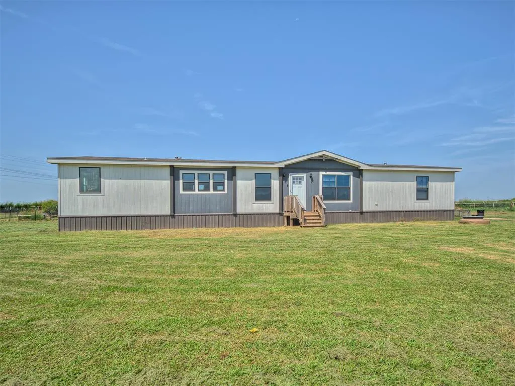 Photo 3 — 8025 Lewis Road, Lexington, OK 73051