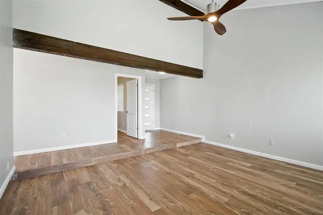 Photo 5 — 5832 Hefner Village Court, Oklahoma City, OK 73162