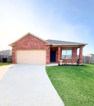 Sold home at 8200 NW 106th Circle