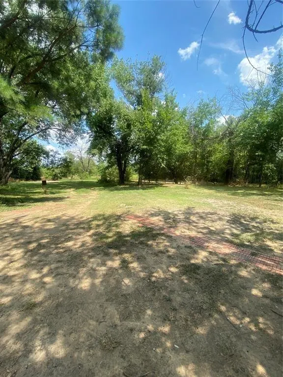 Photo 21 — 201 Indiana Avenue, Wewoka, OK 74884