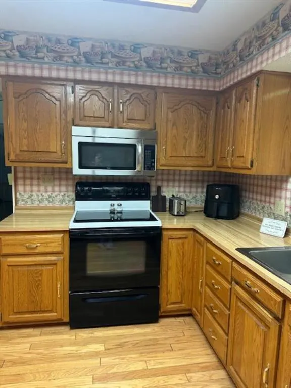 Photo 2 — 505 N Hill Street, Hobart, OK 73651