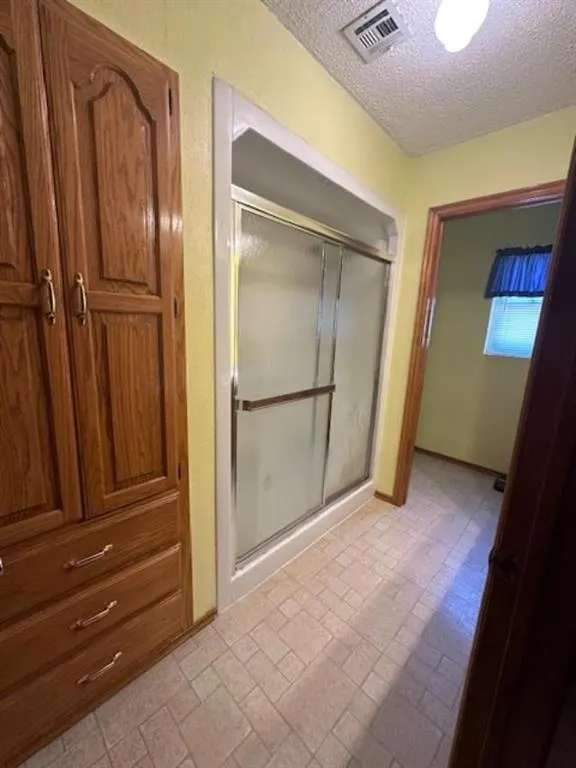 Photo 15 — 505 N Hill Street, Hobart, OK 73651