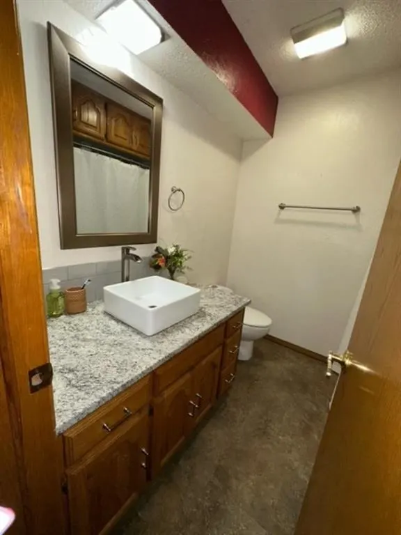 Photo 18 — 505 N Hill Street, Hobart, OK 73651