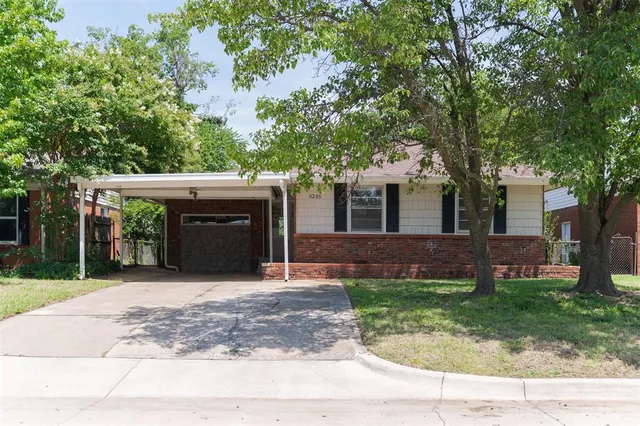 Photo 3 — 3205 NW 40 Street, Oklahoma City, OK 73112