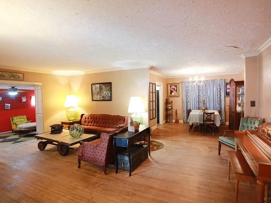 Photo 3 — 4604 N Donald Avenue, Bethany, OK 73008