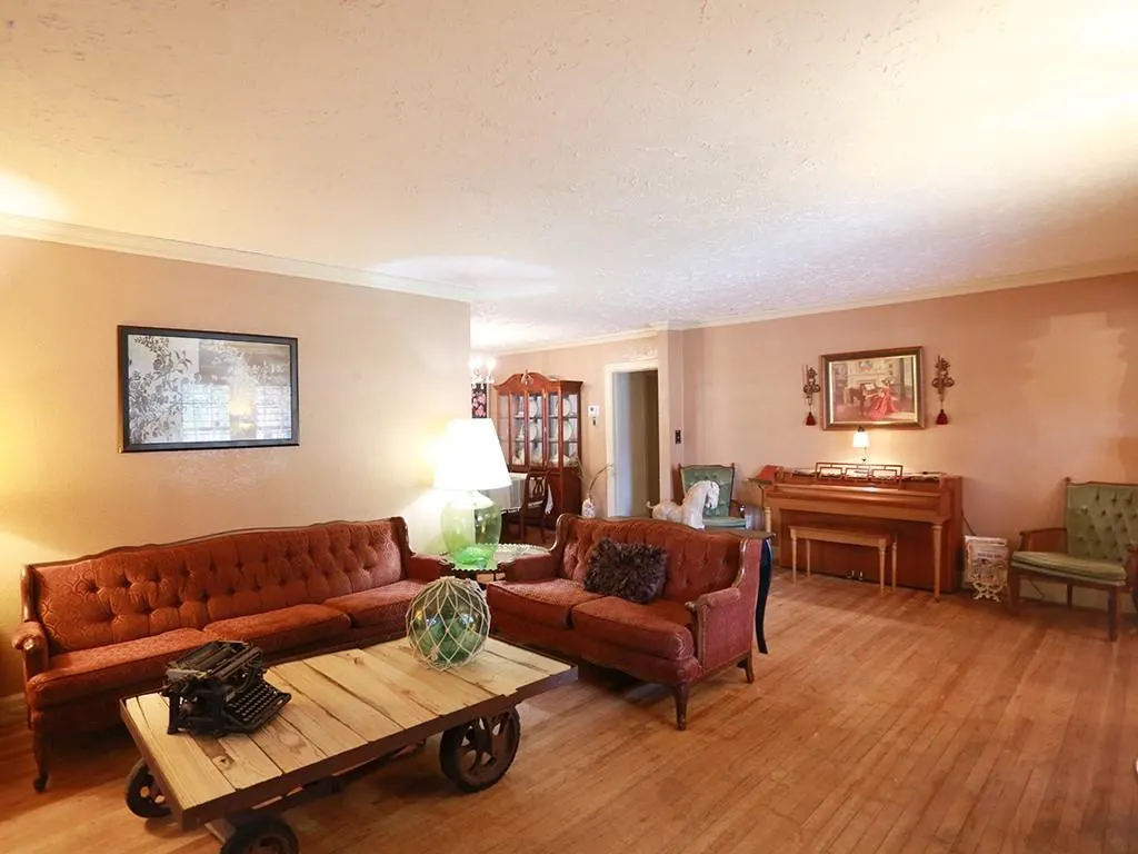 Photo 5 — 4604 N Donald Avenue, Bethany, OK 73008