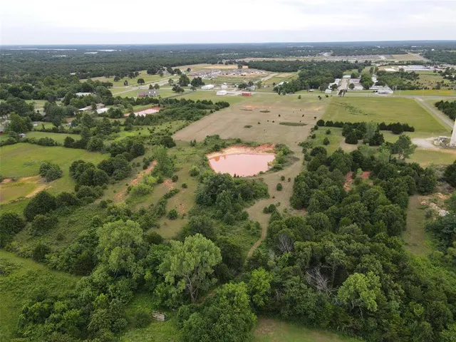Photo 3 — 0000 SE 29th Street, Harrah, OK 73045