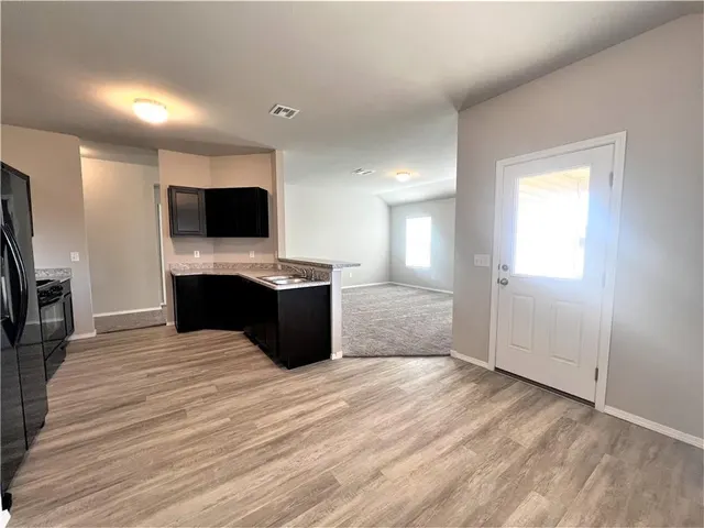 Photo 3 — 1314 Travertine Place, Noble, OK 73068
