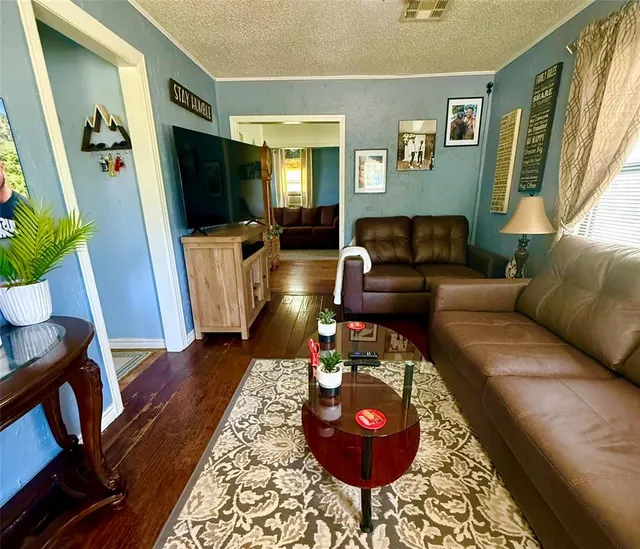 Photo 2 — 817 W B Avenue, Elk City, OK 73644