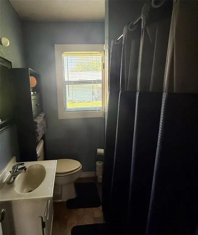 Photo 3 — 817 W B Avenue, Elk City, OK 73644