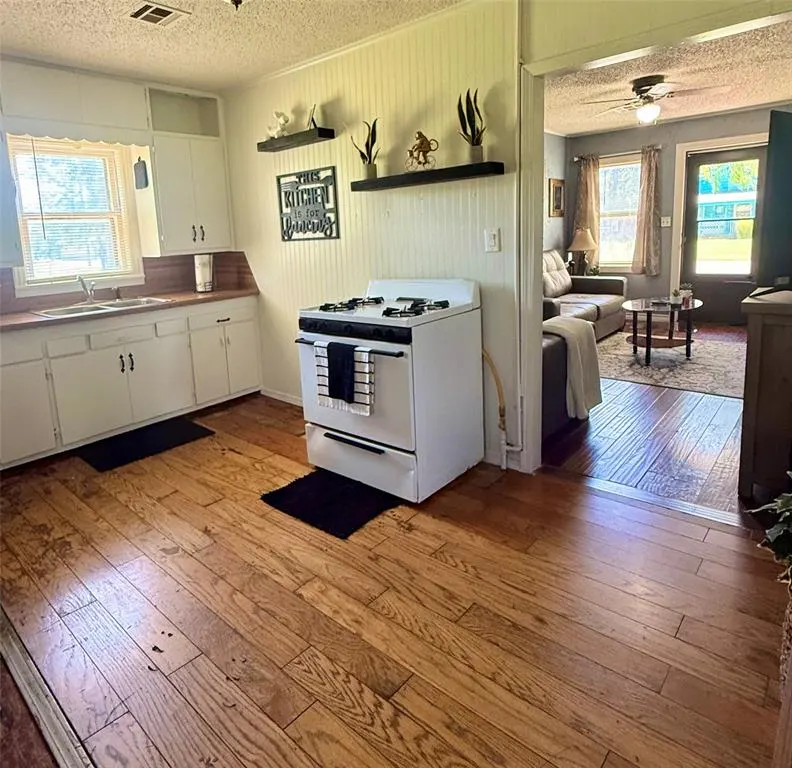 Photo 7 — 817 W B Avenue, Elk City, OK 73644