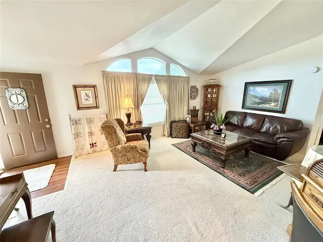 Photo 5 — 305 N GREER Avenue, Duke, OK 73532