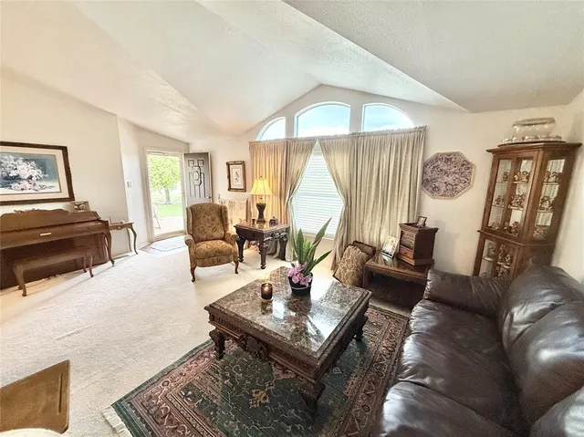 Photo 6 — 305 N GREER Avenue, Duke, OK 73532