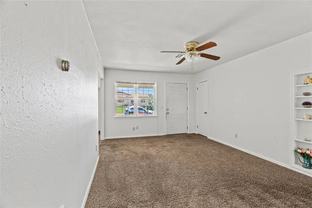 Photo 5 — 6305 Ashby Terrace, Oklahoma City, OK 73149
