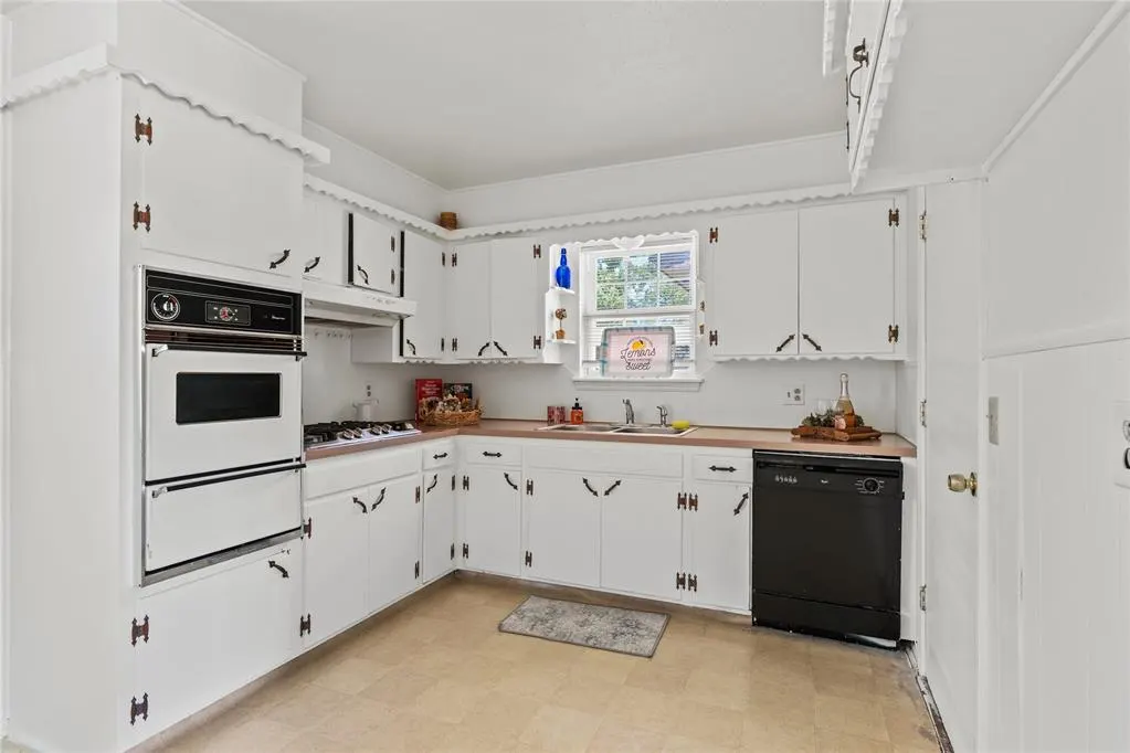 Photo 9 — 6305 Ashby Terrace, Oklahoma City, OK 73149