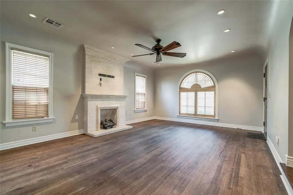 Photo 5 — 236 Edgemere Court, Oklahoma City, OK 73118