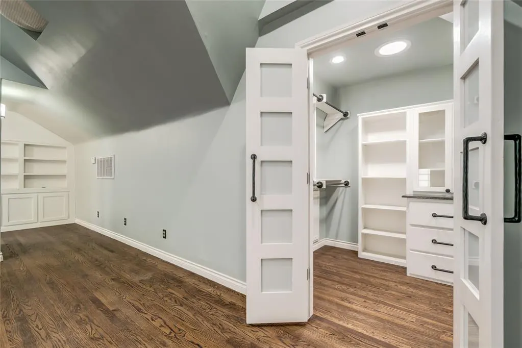 Photo 33 — 236 Edgemere Court, Oklahoma City, OK 73118