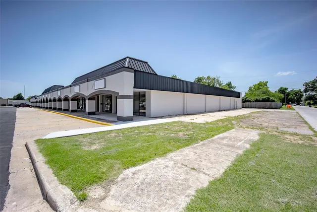 Photo 2 — 1050 N Flood Avenue 1050, Norman, OK 73069