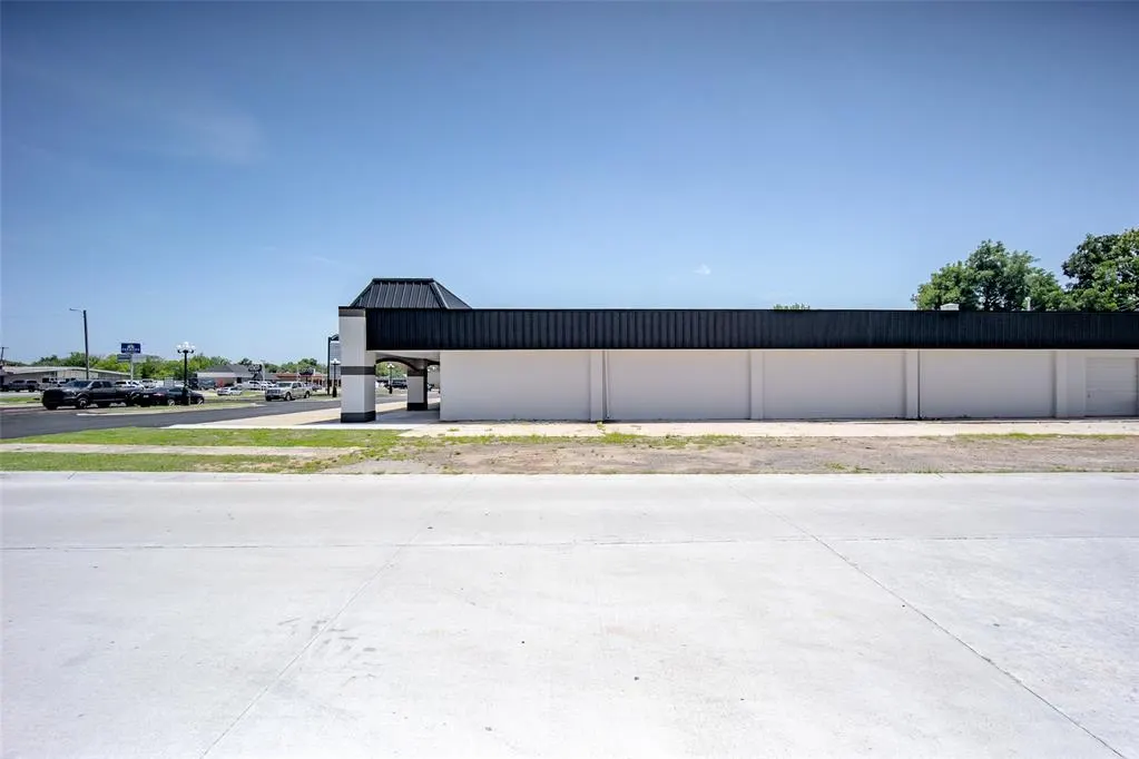 Photo 4 — 1050 N Flood Avenue 1050, Norman, OK 73069