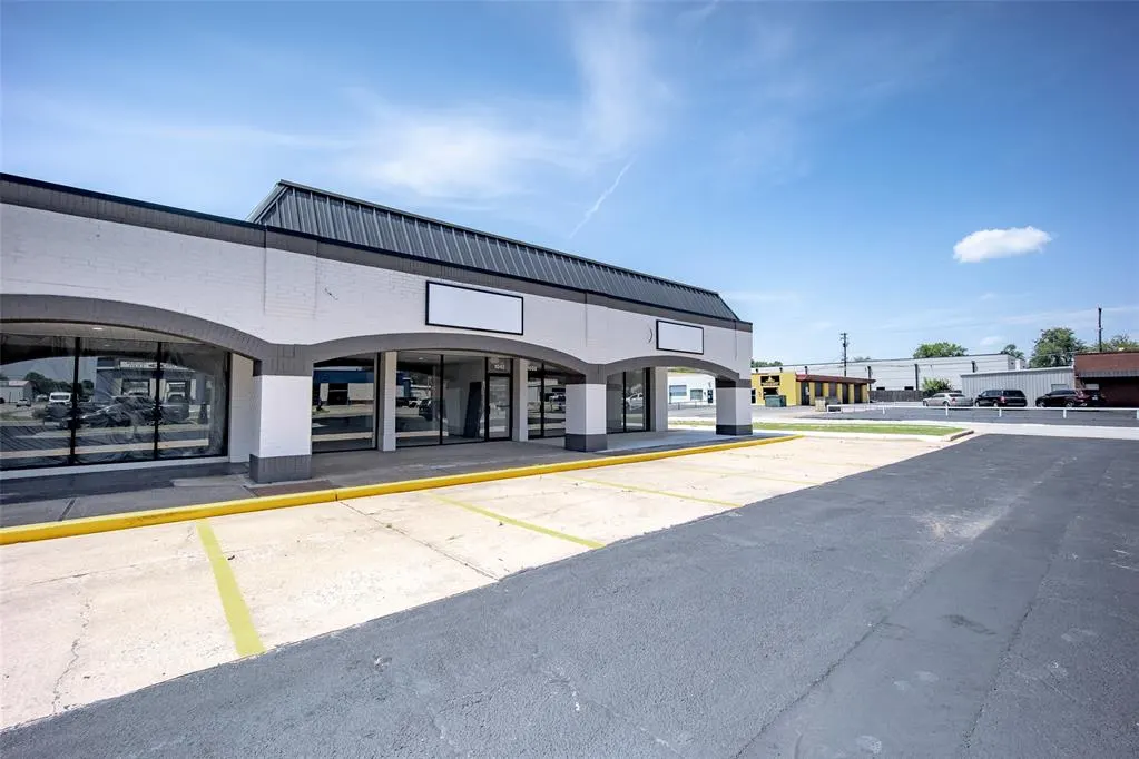 Photo 2 — 1042 N Flood Avenue 1042, Norman, OK 73069
