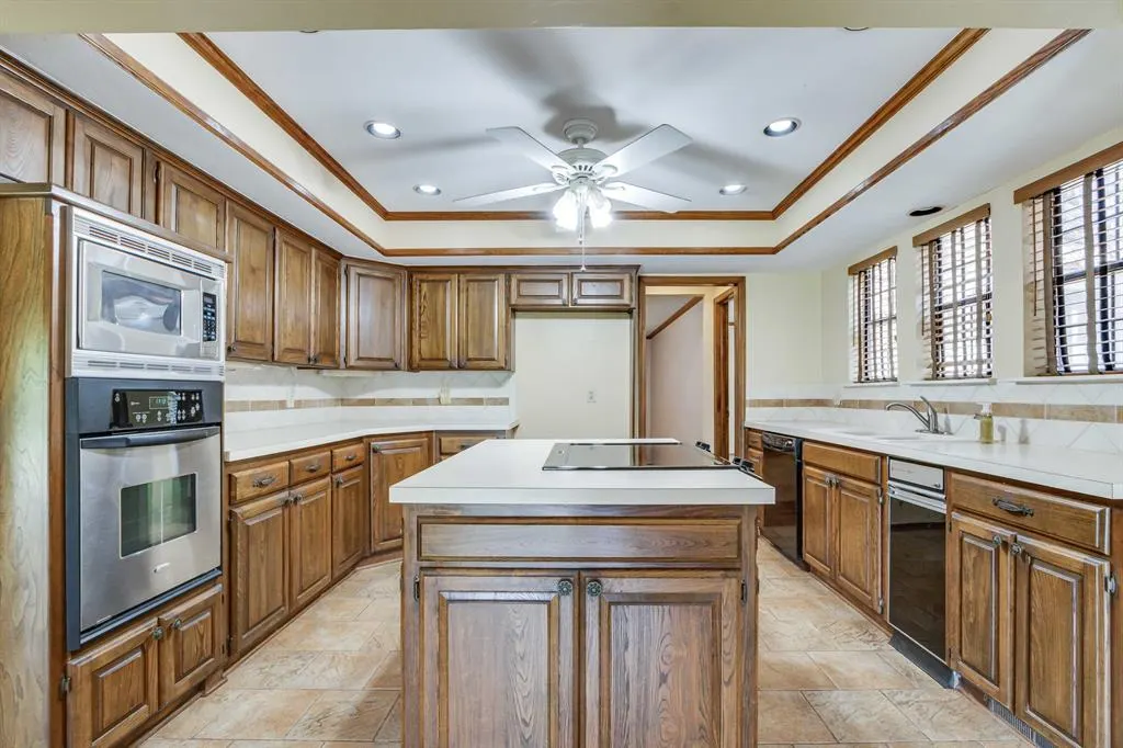 Photo 6 — 4436 Tamarisk Drive, Oklahoma City, OK 73120