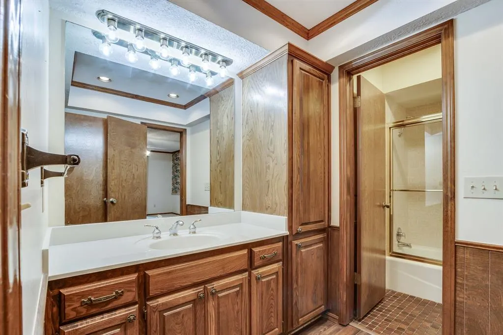 Photo 10 — 4436 Tamarisk Drive, Oklahoma City, OK 73120