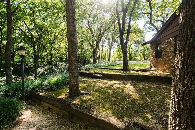 Photo 7 — 102 Twin Oaks, Pauls Valley, OK 73075
