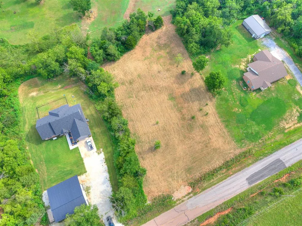 Photo 15 — 36656 W Garretts Lake Rd Road, Shawnee, OK 74804