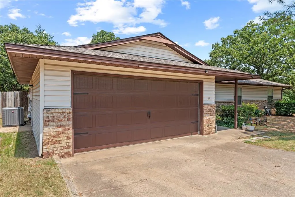 Photo 3 — 25 Timber Creek Lane, Wewoka, OK 74884