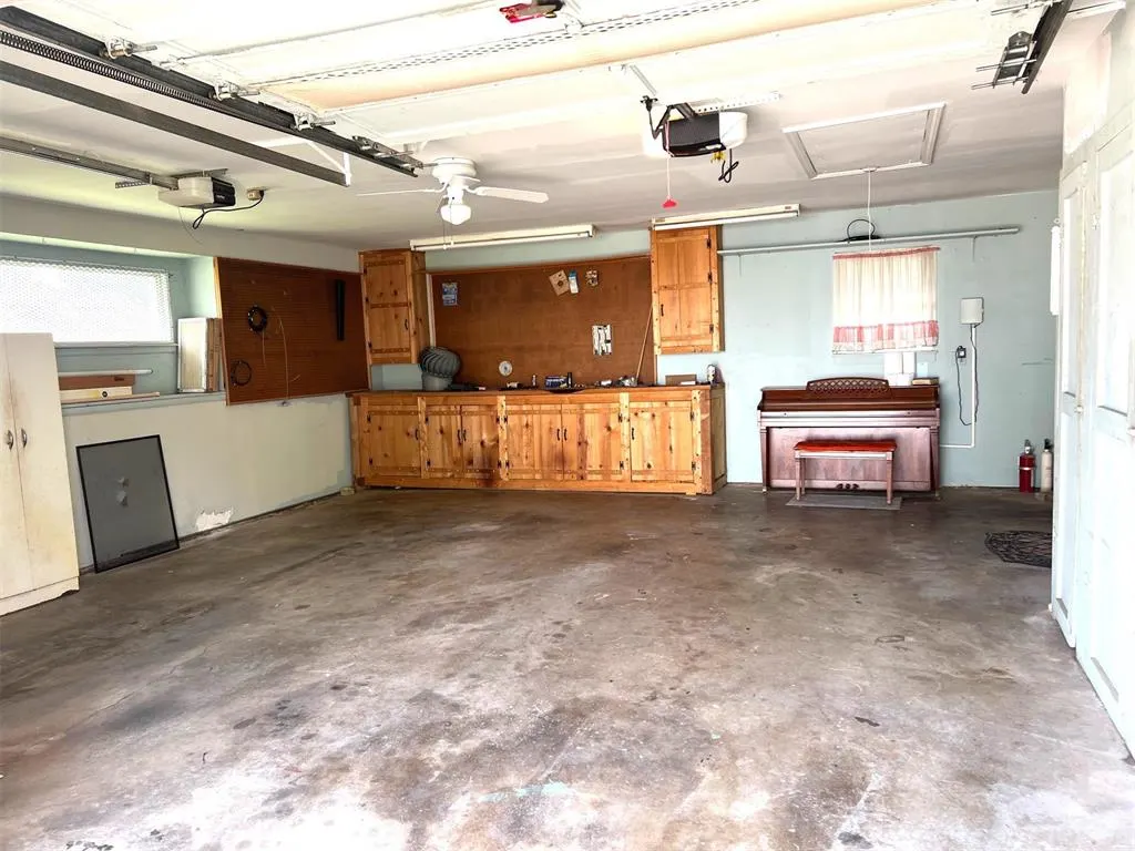 Photo 13 — 2325 NW 47 Avenue, Oklahoma City, OK 73112