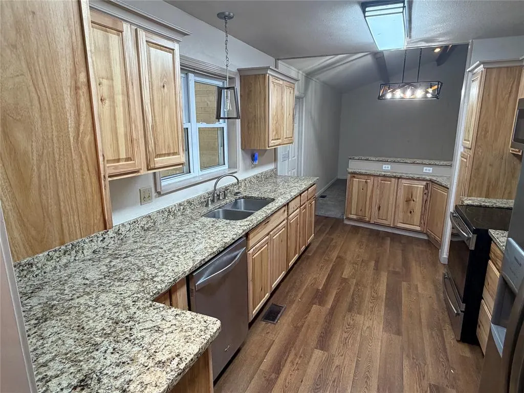 Photo 30 — 600 Diamond Street, Holdenville, OK 74848
