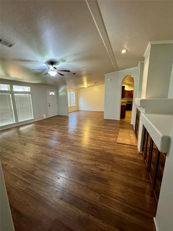 Photo 11 — 12136 Woodland Hills Drive, Oklahoma City, OK 73131