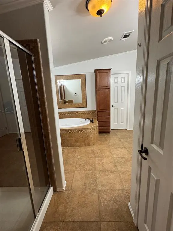 Photo 21 — 12136 Woodland Hills Drive, Oklahoma City, OK 73131