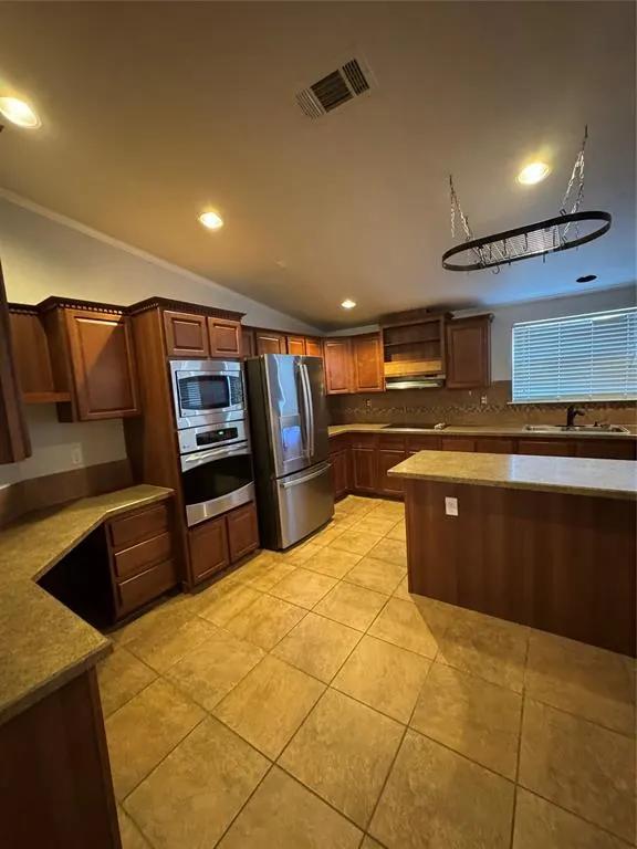 Photo 31 — 12136 Woodland Hills Drive, Oklahoma City, OK 73131