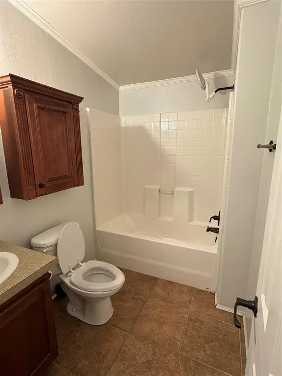 Photo 37 — 12136 Woodland Hills Drive, Oklahoma City, OK 73131